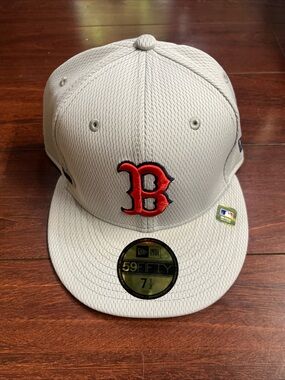 7 1/2 Boston Red Sox 2025 Clubhouse Gray New Era 59Fifty Fitted Hat Cap New